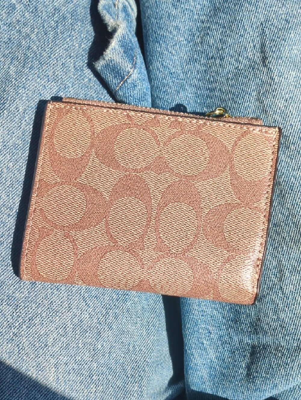 Coach Signature Compact Wallet in Dusty Pink - Picture 2 of 4